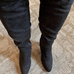 Olivia Miller size 11 black knee high boots